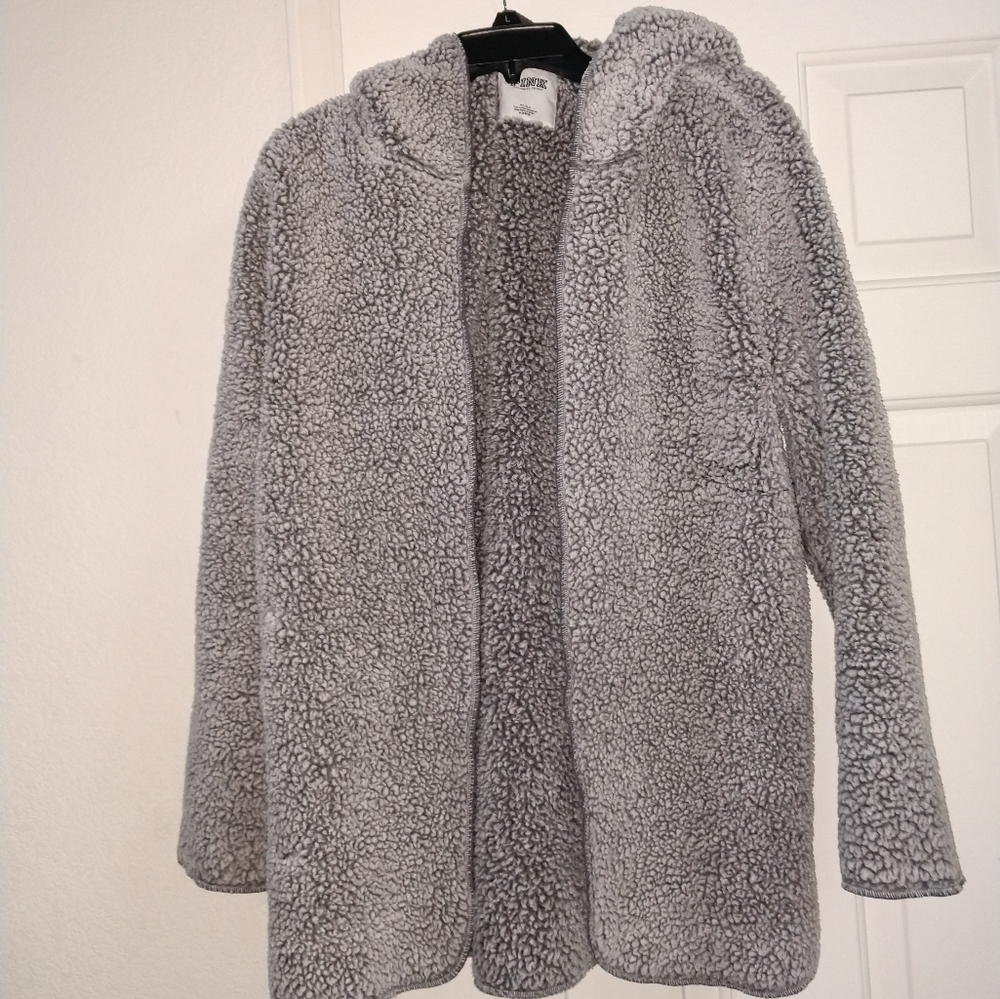 VS Pink gray Sherpa open front jacket, very gently used, M/L